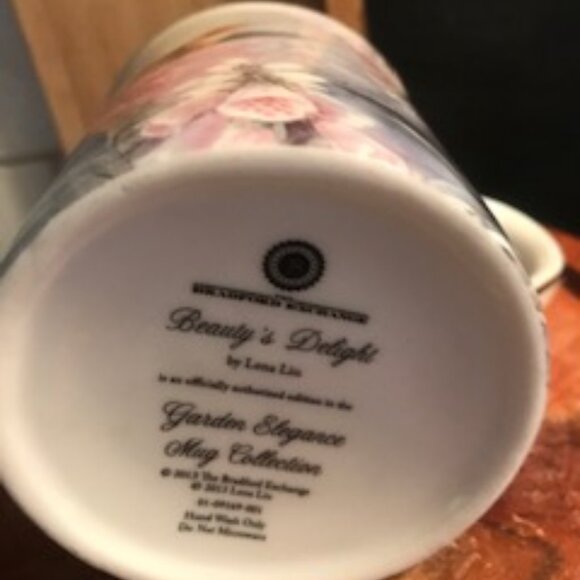 Bradford Exchange - Collectible Mug - Picture 2 of 2